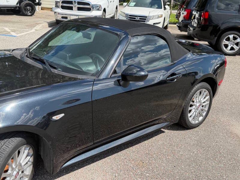 2017 FIAT 124 Spider 3