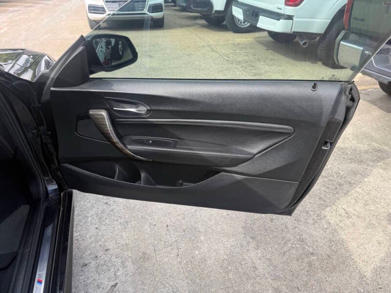 2016 BMW 2 Series 16