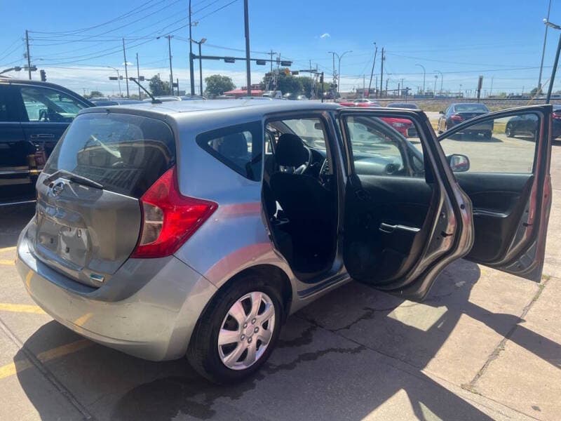2014 Nissan Versa Note 11