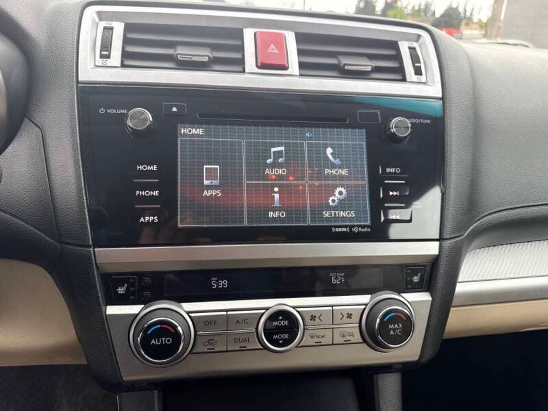 2015 Subaru Outback 18