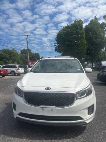2016 Kia Sedona 2