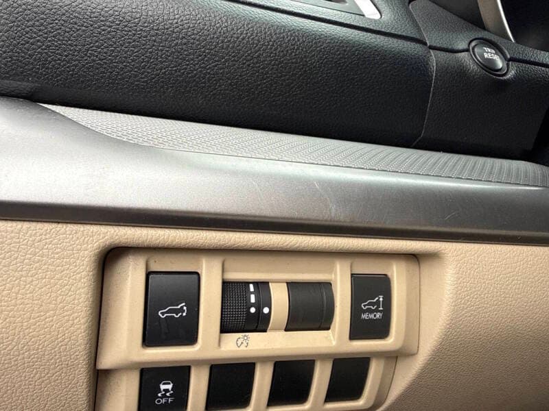 2015 Subaru Outback 22