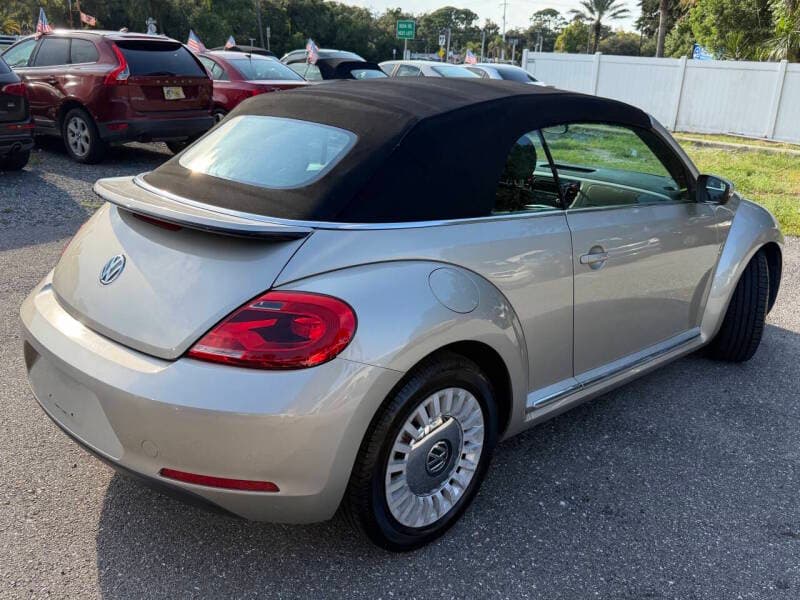 2014 Volkswagen Beetle 13