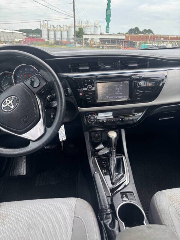 2015 Toyota Corolla 12