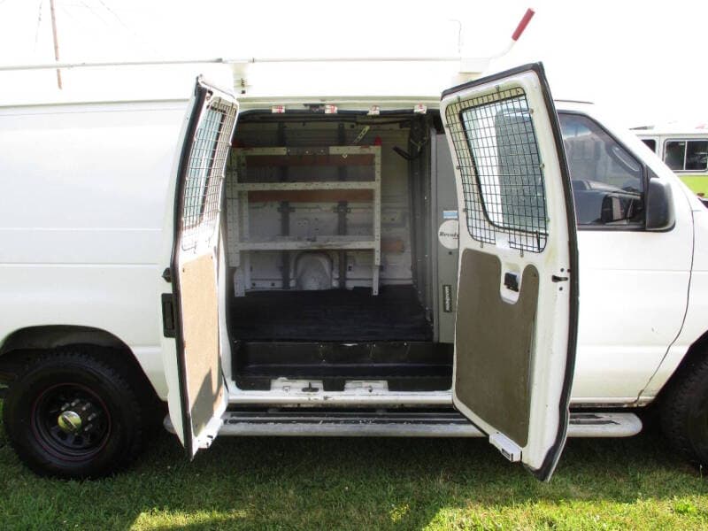 2014 Ford E-Series Econoline Van 7