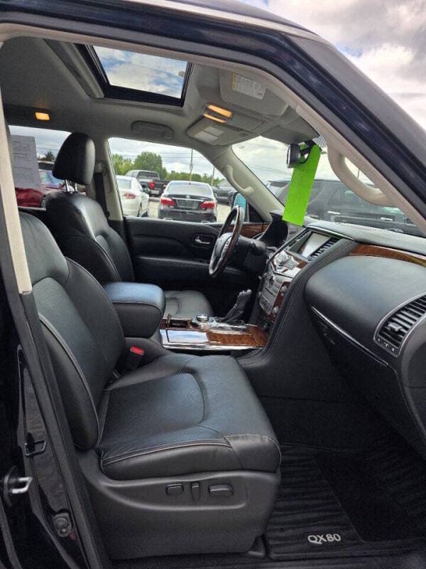2018 INFINITI QX80 13