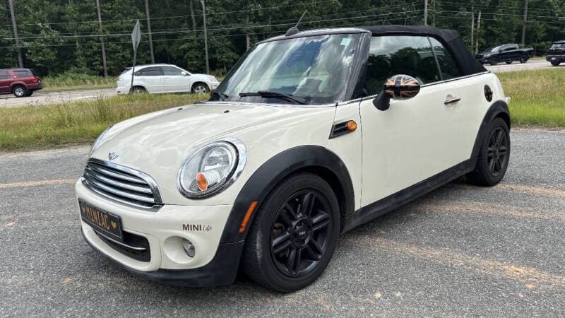 2014 MINI Cooper 13