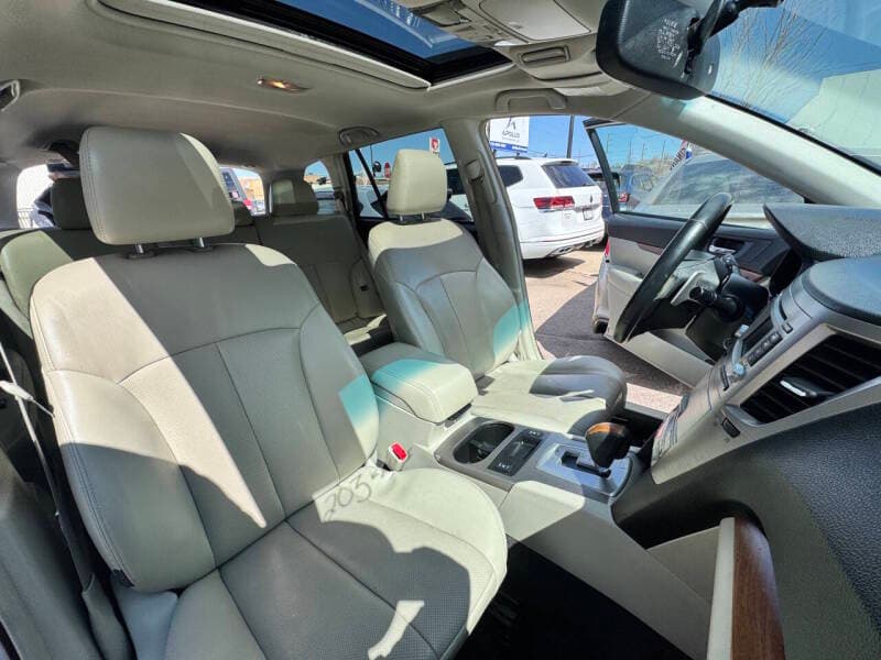 2014 Subaru Outback 18