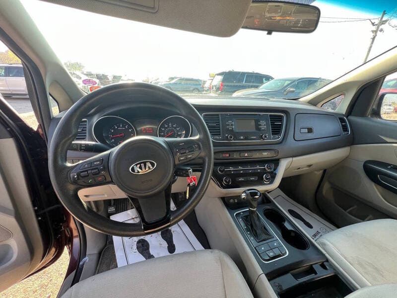 2015 Kia Sedona 3