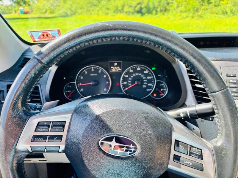 2014 Subaru Legacy 17