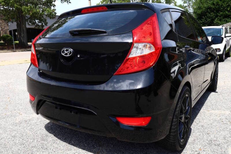 2016 Hyundai Accent 6
