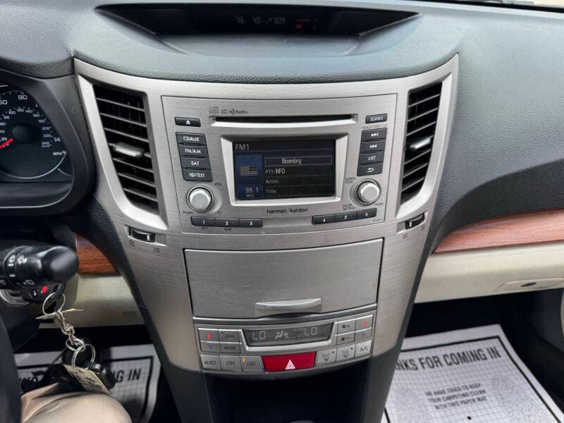 2014 Subaru Outback 34