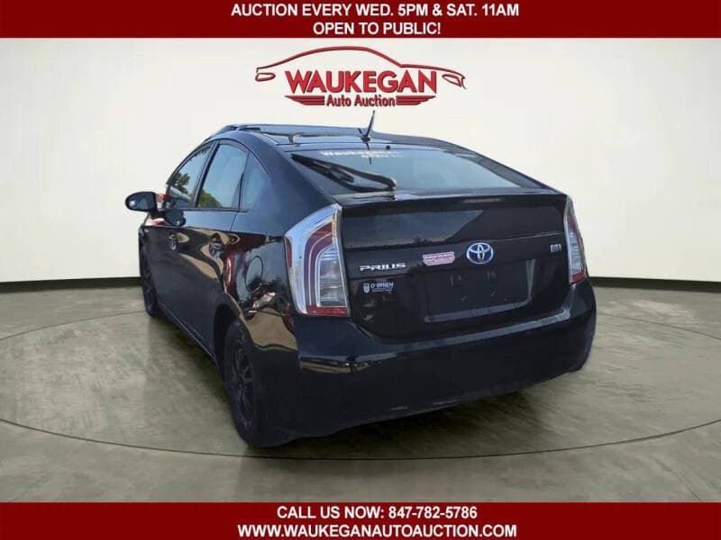 2014 Toyota Prius 3