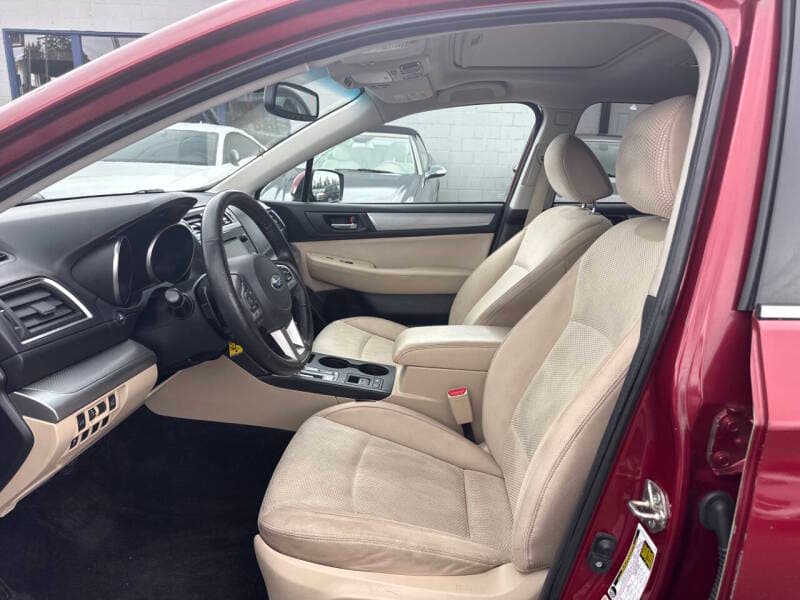 2015 Subaru Outback 14