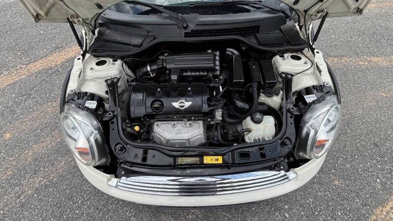 2014 MINI Cooper 16