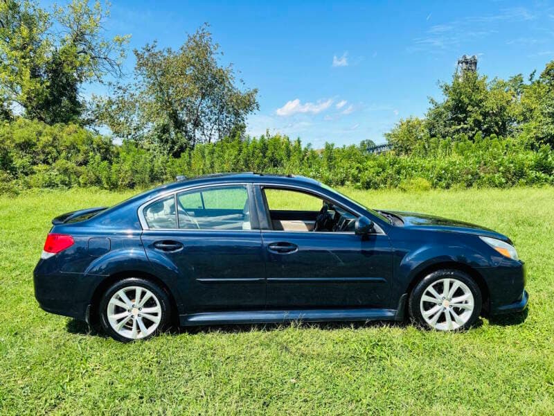 2014 Subaru Legacy 12