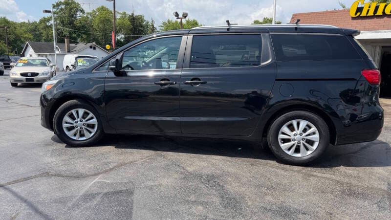 2015 Kia Sedona 5