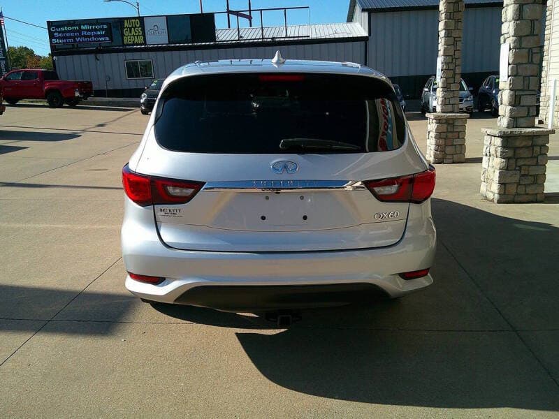 2018 INFINITI QX60 3