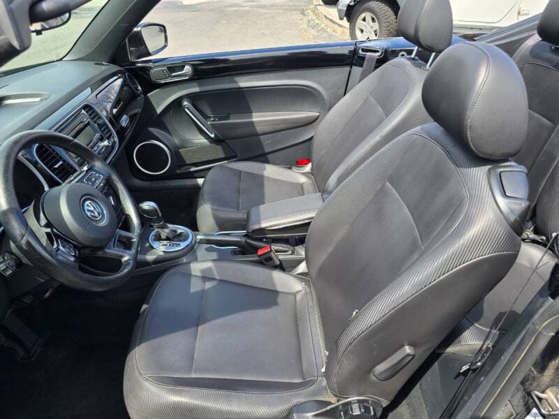 2014 Volkswagen Beetle 18