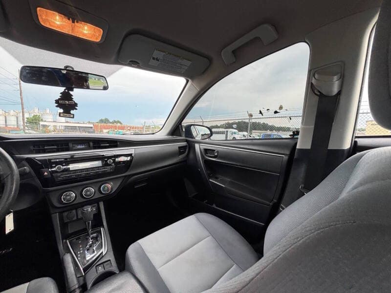 2014 Toyota Corolla 18