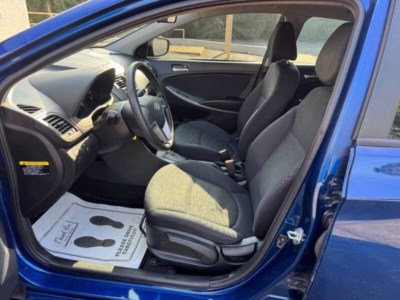 2016 Hyundai Accent 8