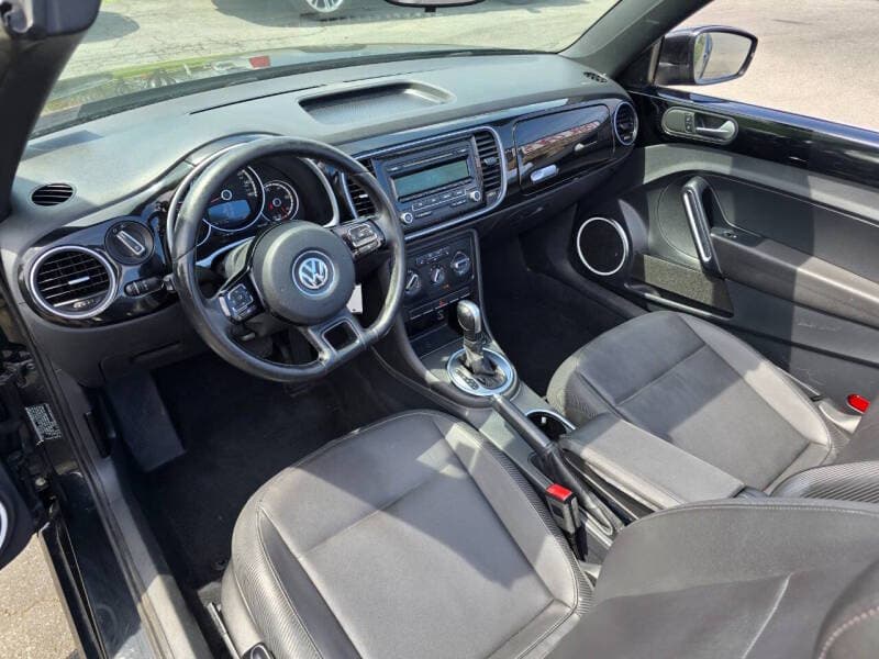 2014 Volkswagen Beetle 19