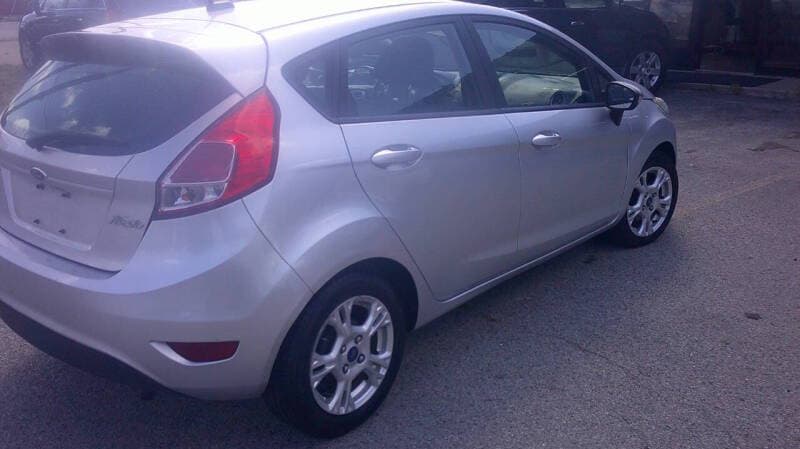 2015 Ford Fiesta 6