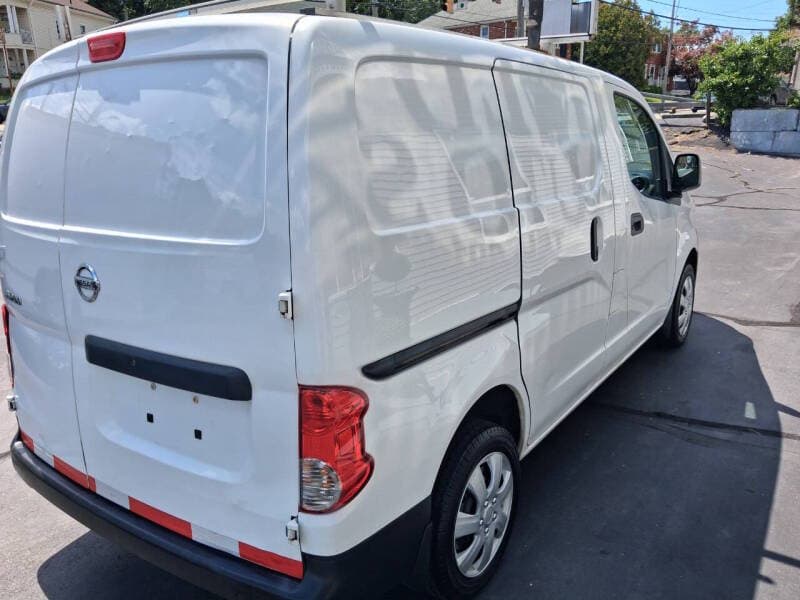 2015 Nissan NV200 3