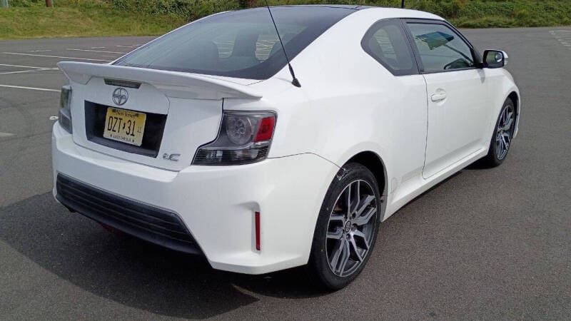 2014 Scion tC 5