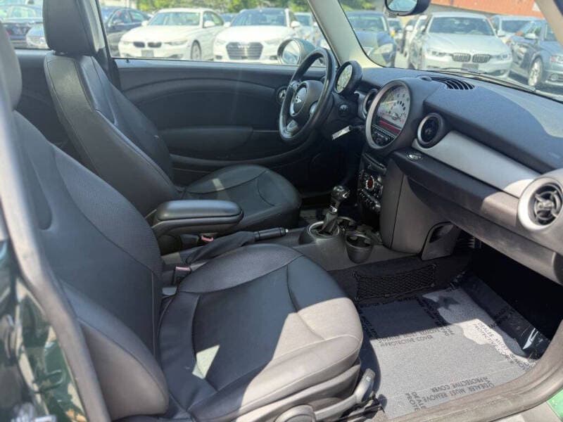 2014 MINI Cooper 9