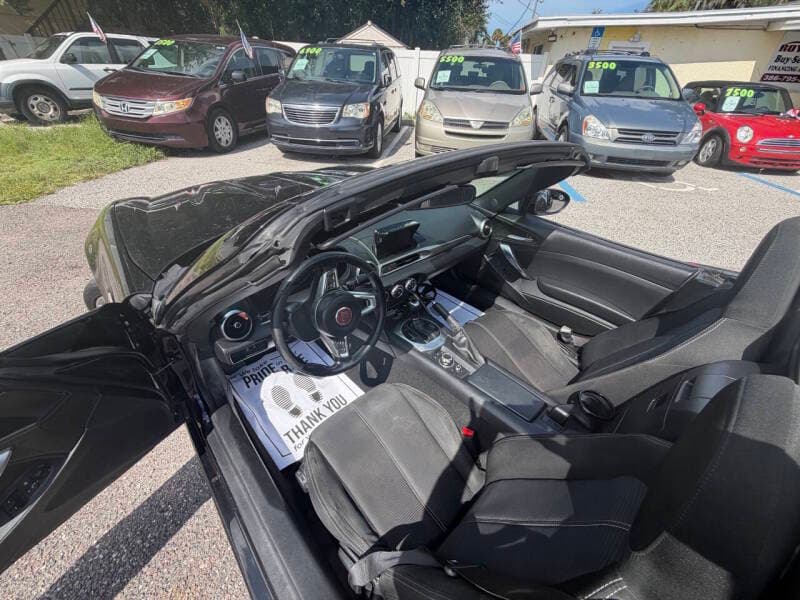 2017 FIAT 124 Spider 5