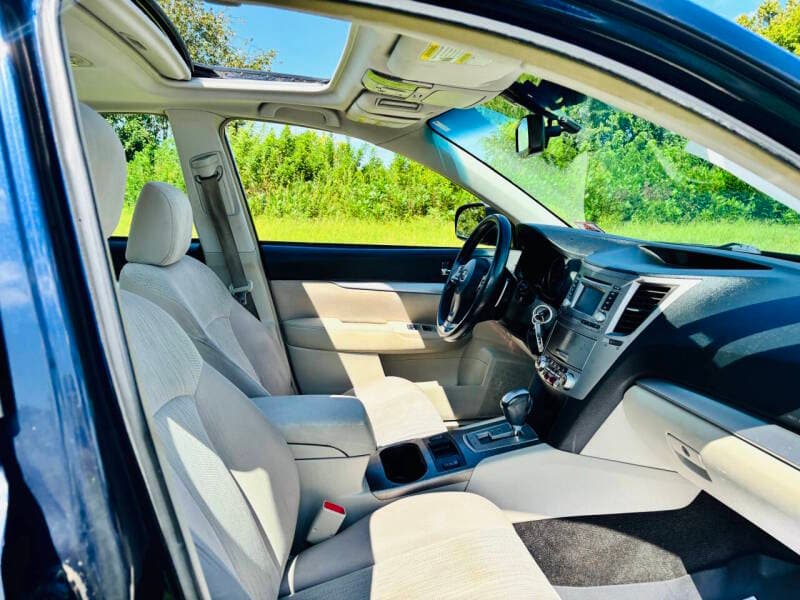 2014 Subaru Legacy 8