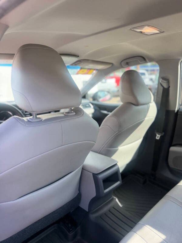 2018 Toyota Camry 17