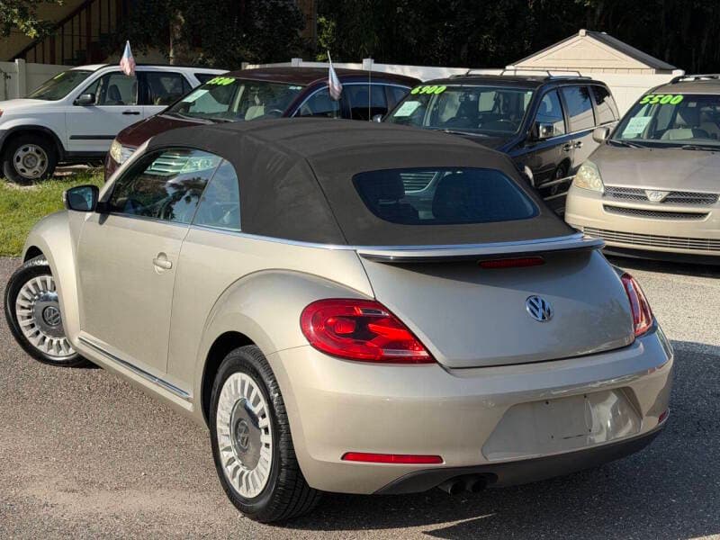 2014 Volkswagen Beetle 10