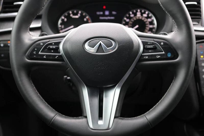 2023 INFINITI QX55 17