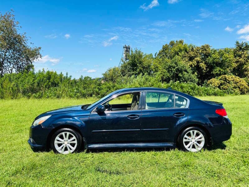 2014 Subaru Legacy 11