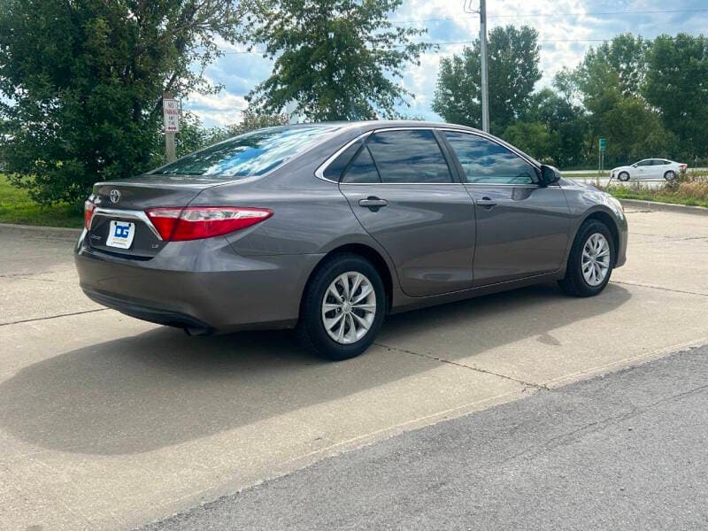 2017 Toyota Camry 7