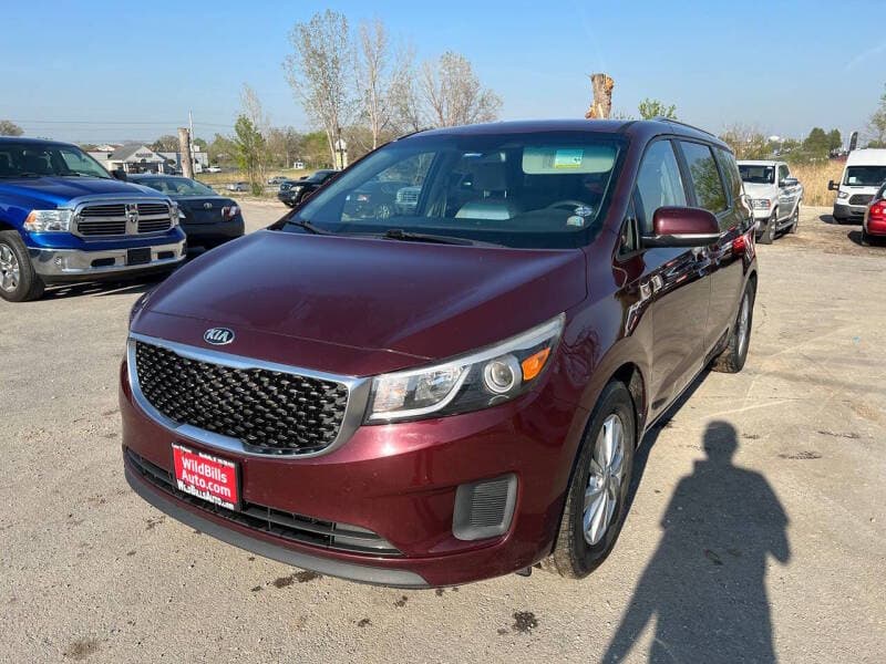 2015 Kia Sedona 30