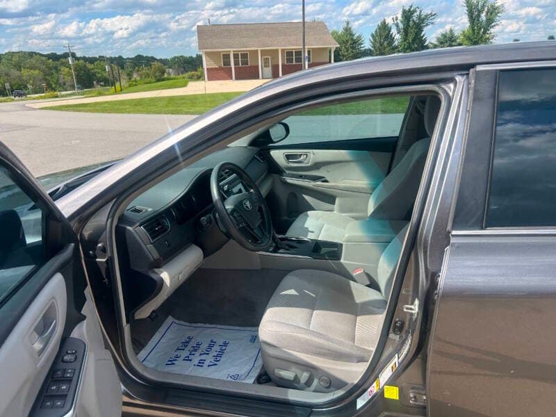 2017 Toyota Camry 10