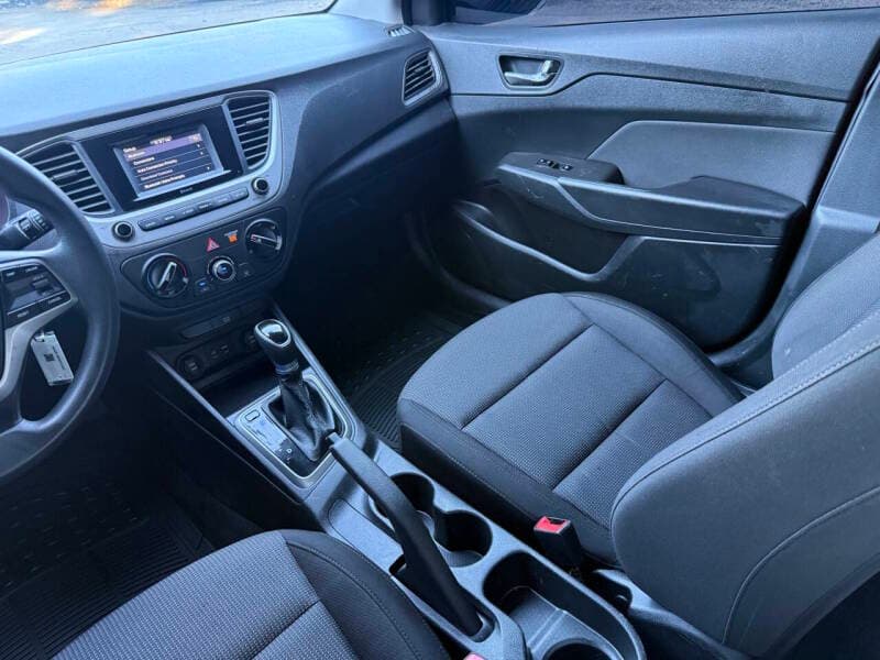 2022 Hyundai Accent 10
