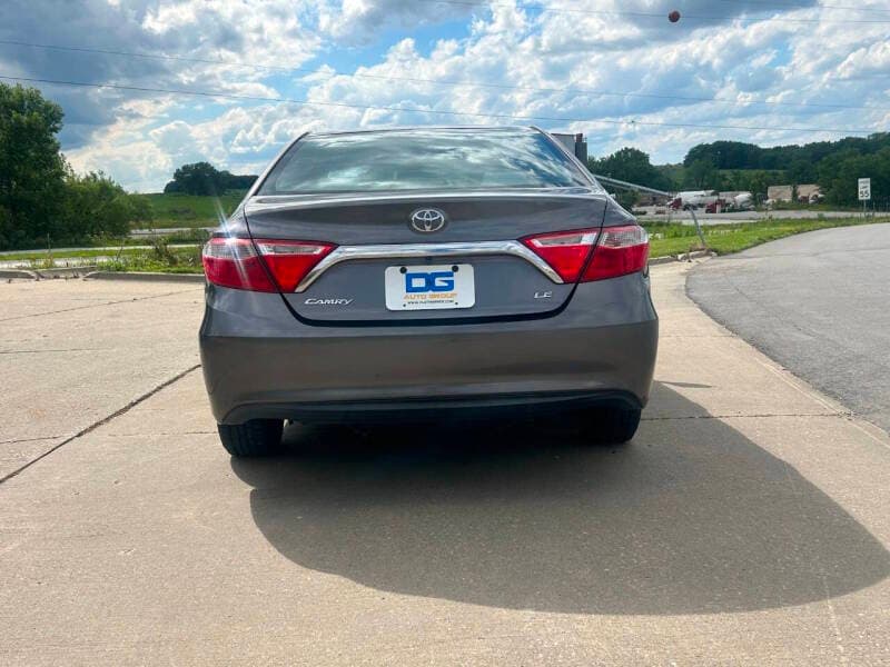 2017 Toyota Camry 6