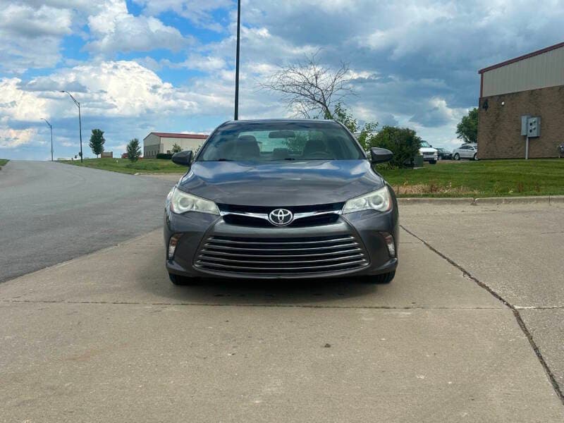 2017 Toyota Camry 2