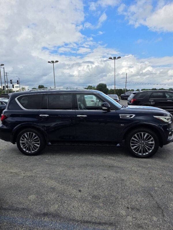 2018 INFINITI QX80 4