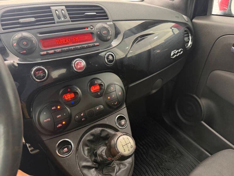 2014 FIAT 500 19