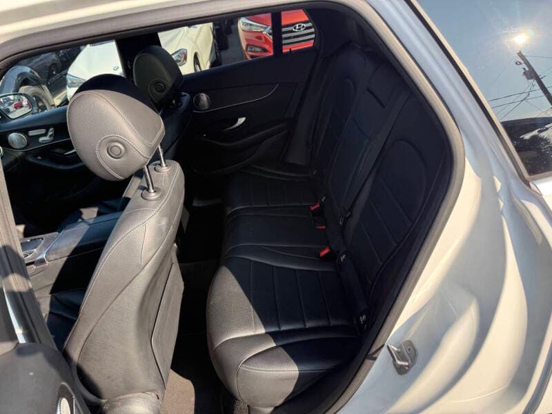 2021 Mercedes-Benz GLC 7