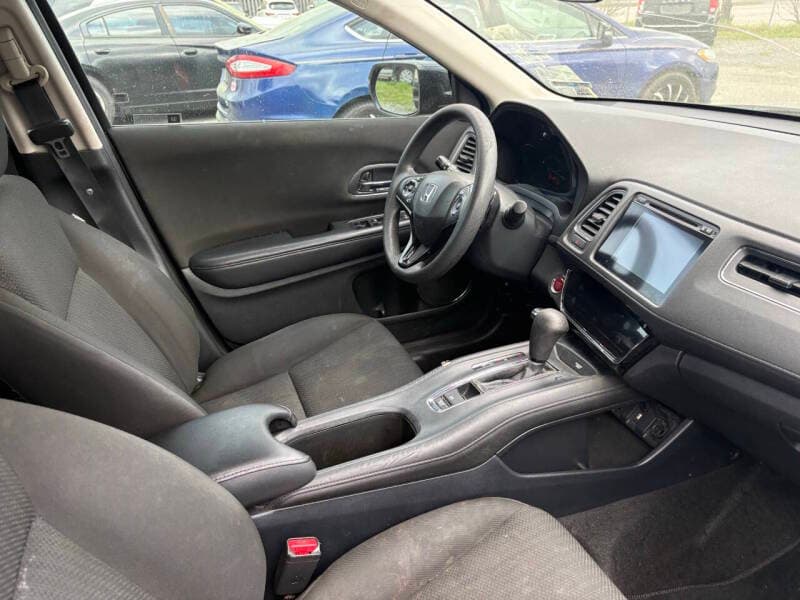 2017 Honda HR-V 8