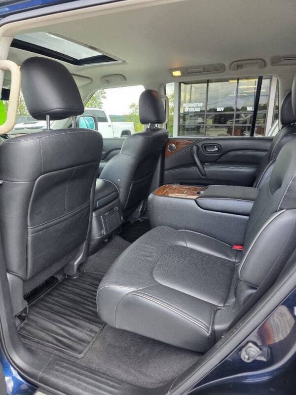 2018 INFINITI QX80 11