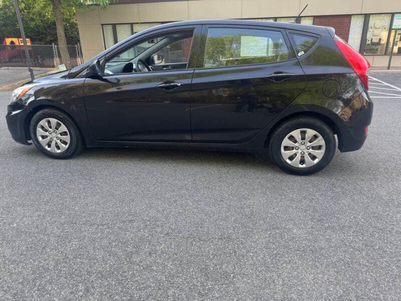 2016 Hyundai Accent 7