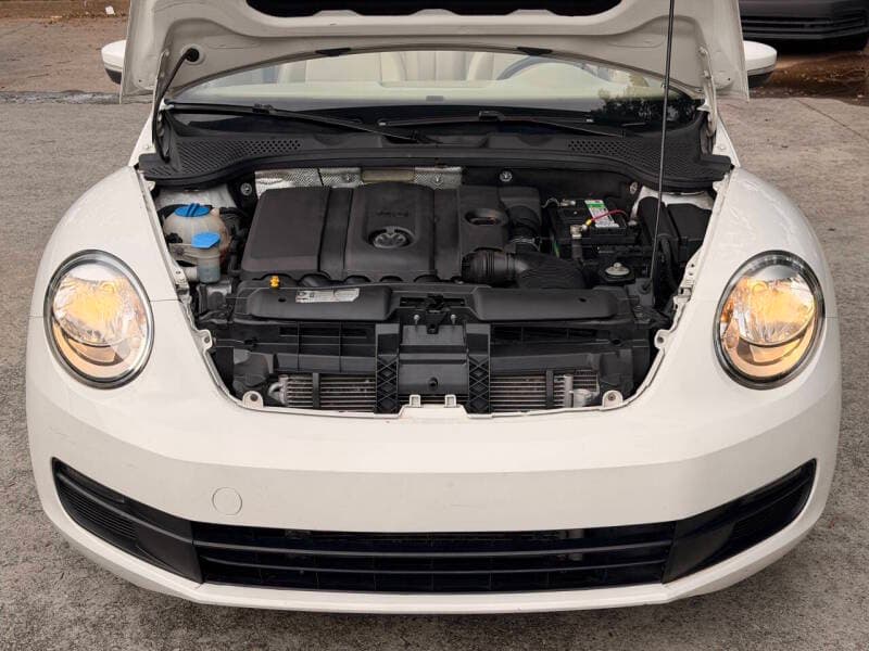 2014 Volkswagen Beetle 35