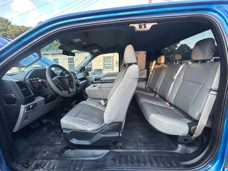 2015 Ford F-150 16